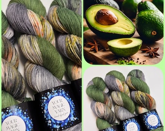 Hand Dyed Yarn, Green Gray Sock Yarn, Merino Nylon Blend 100g 420m, Speckled Fingering Weight Yarn for Knitting and Crochet, gift for mom