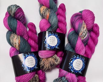 Set 100g and 20g Hand Dyed Sock Yarn, Berry  Forest Green Fingering Weight, 80/20 Merino Nylon, Specks and Fusion Luxury Yarn for Knitters