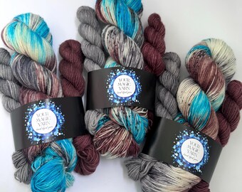 Hand Dyed Yarn Set, Speckled Sock Yarn, 80/20 Merino Nylon, Fingering Weight Indie Yarn for Knitting and Crochet, 400m, blue and brown yarn