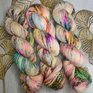 Hand dyed Painted Yarn, Perfect for Socks, 100g Skein, gift for Christmasе, merino blend, socks yarn, gift for a knitter, yarn