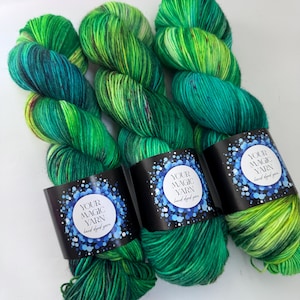 Hand dyed Painted Yarn, Perfect for Socks, 100g Skein, gift for Christmasе, merino blend, socks yarn, gift for a knitter, yarn