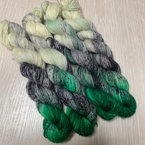 Neon green Vibes: 20g Hand-Dyed Sock Yarn - Fingering Weight Merino Wool for SocksNeon yarn, Sock Yarn, Fingering Sock Yarn, Hand Painte