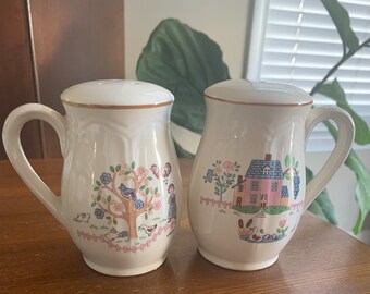 Vintage Salt and Pepper Shakers, Country Home by Jamestown Country Meadow Farm Scene Japan - Cute Kitsch Floral Salt and Pepper Shaker Set