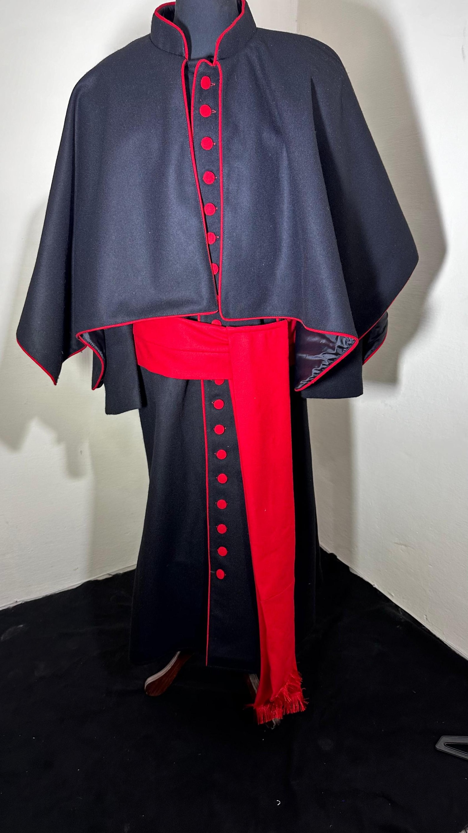 Traditional Black & Red Priest Cassock Robe - Clergy Vestment ...