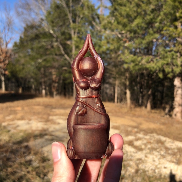 Experimental Color: Cauldron Goddess Statue - Brunhilde Red (statue, witch, wiccan, Samhain, goddess, wisdom)