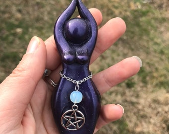 Protection Goddess Statue (Brigid&#39;s Grove, story goddess, figurine, pentacle, witch)
