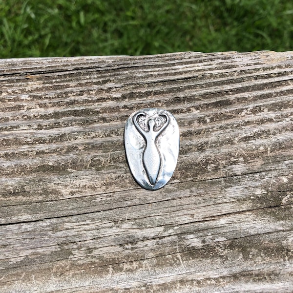 Love Goddess Pewter Charm, charms of Avalon (priestess, wiccan, pagan, ceremony, goddess)