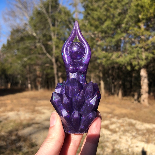 Experimental Color Creatrix Goddess Statue - Semi-Transparent Dark Purple with Glitter (priestess, ice, crystal, shard, star)