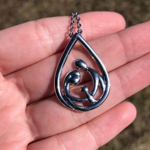 Parents and Child Drop Shaped Pendant - necklace silver-tone (parent, mother, father, child, wiccan, pagan, ceremony, goddess, necklace)