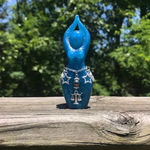 Themis Story Goddess Statue (figurine, justice, balance)