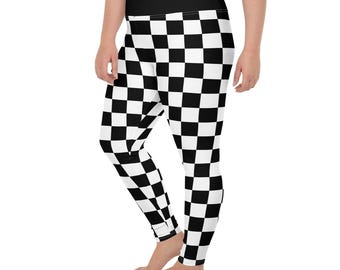 Puede incluir: Leggings a cuadros negros y blancos con cintura alta. Las leggings están hechas de una tela elástica y cómoda, perfectas para el uso diario.