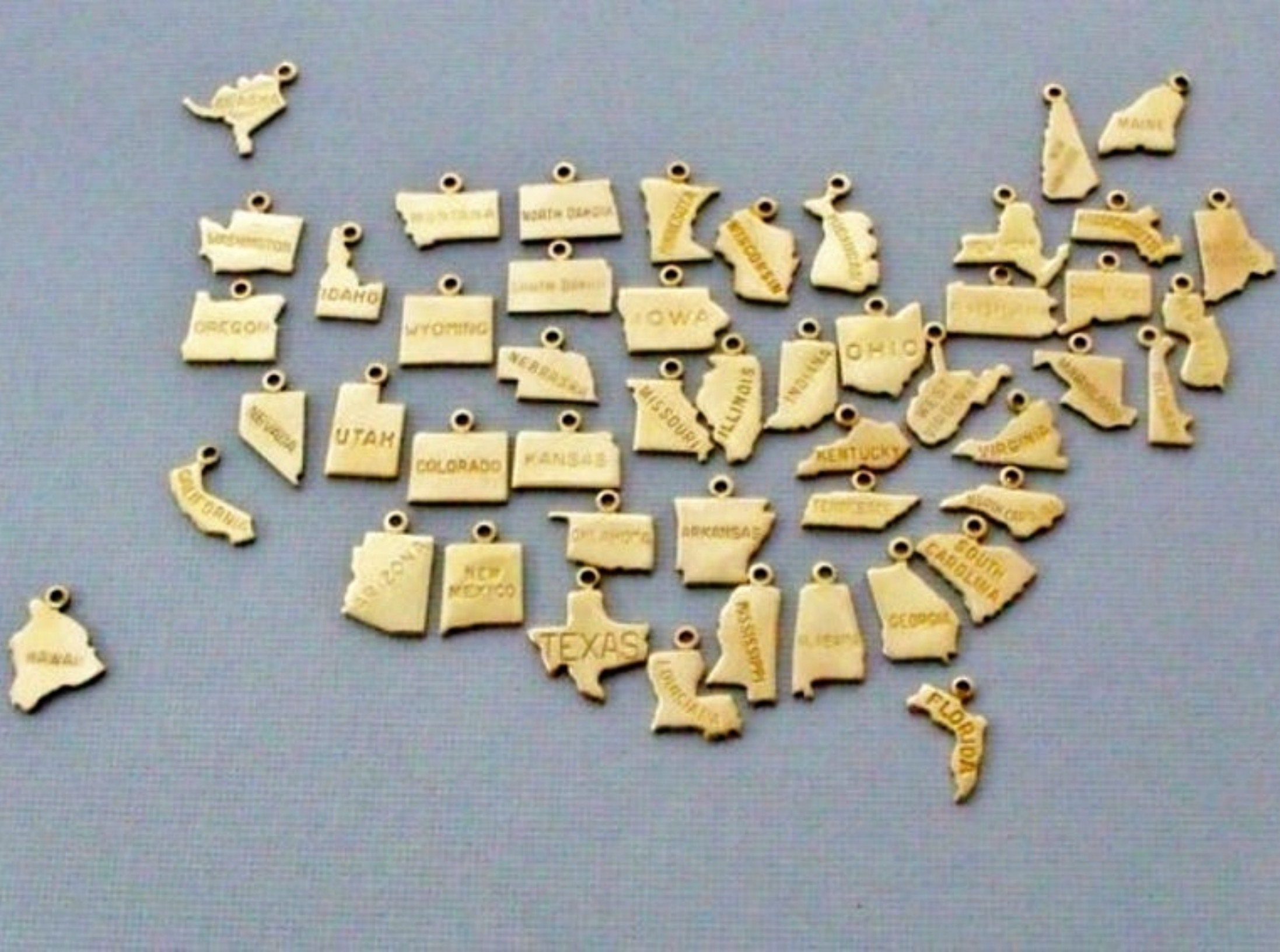 Small Gold State Charms with Jump Ring, 50 States, Personalized Gifts, Going Away Gift, Graduation Gift, State Jewelry
