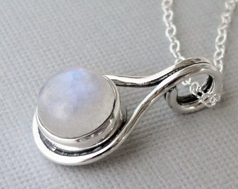 Moonstone Necklace, Rainbow Moonstone Necklace, Sterling Silver Pendant Jewelry, Gifts For Her, Pendant Necklace, Gemstone Jewelry,