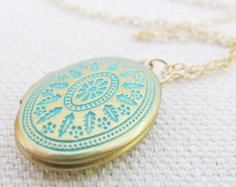Turquoise and Gold Leaf Floral Etched Locket, 14K Gold Filled Chain, Photo, Delicate, Detailed, Keepsake Jewelry, Simple