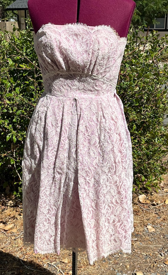 1950s Lavender satin and beige lace strapless dress. Small