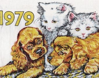 Toalla de lino con calendario de 1979. Cachorros y gatitos.