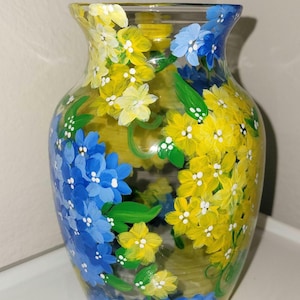 Hydrangea Galore Vase