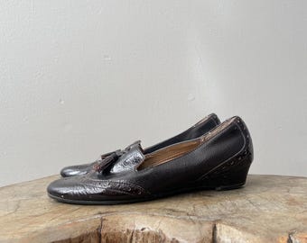 brown patent wingtip tassel slip on loafers shoes - vintage 90s, 00s - 5, 5,5