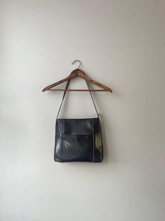 00s one shoulder bag real leather y2k 00s tough one shoulder bag 