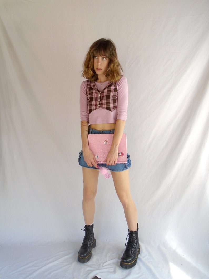 pink y2k crop top