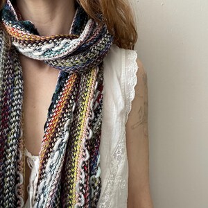 rainbow crochet indie y2k fringe scarf - vintage 2000s