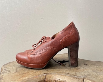 brown leather y2k lace up OXFORD heels - vintage 00s - 6.5 7