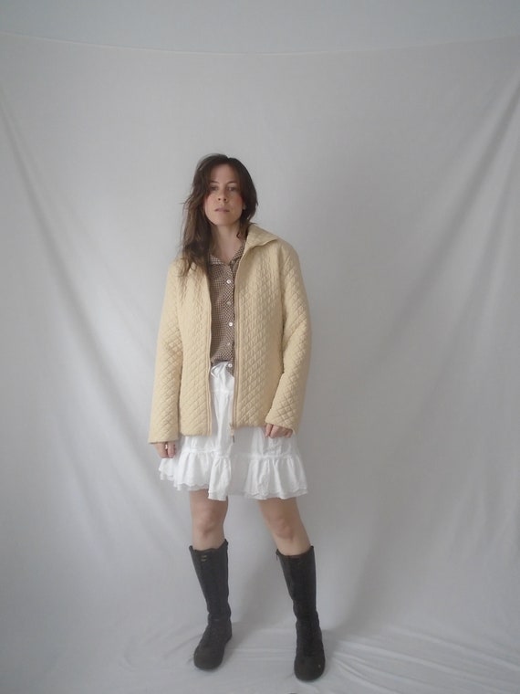 cream quilted zip up winter coat jacket - vintage 80s… - Gem