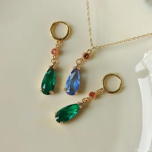 Howl,Sophia,Howl’s Necklace,Moving Earrings Necklace Set,Howl’s Earrings,Emerald Colored Crystal Teardrop Earrings Peacock,howl Necklace