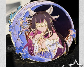 Lichtdoorlatende Genshin Columbina-badge | 6,2 cm metalen anime-collectie