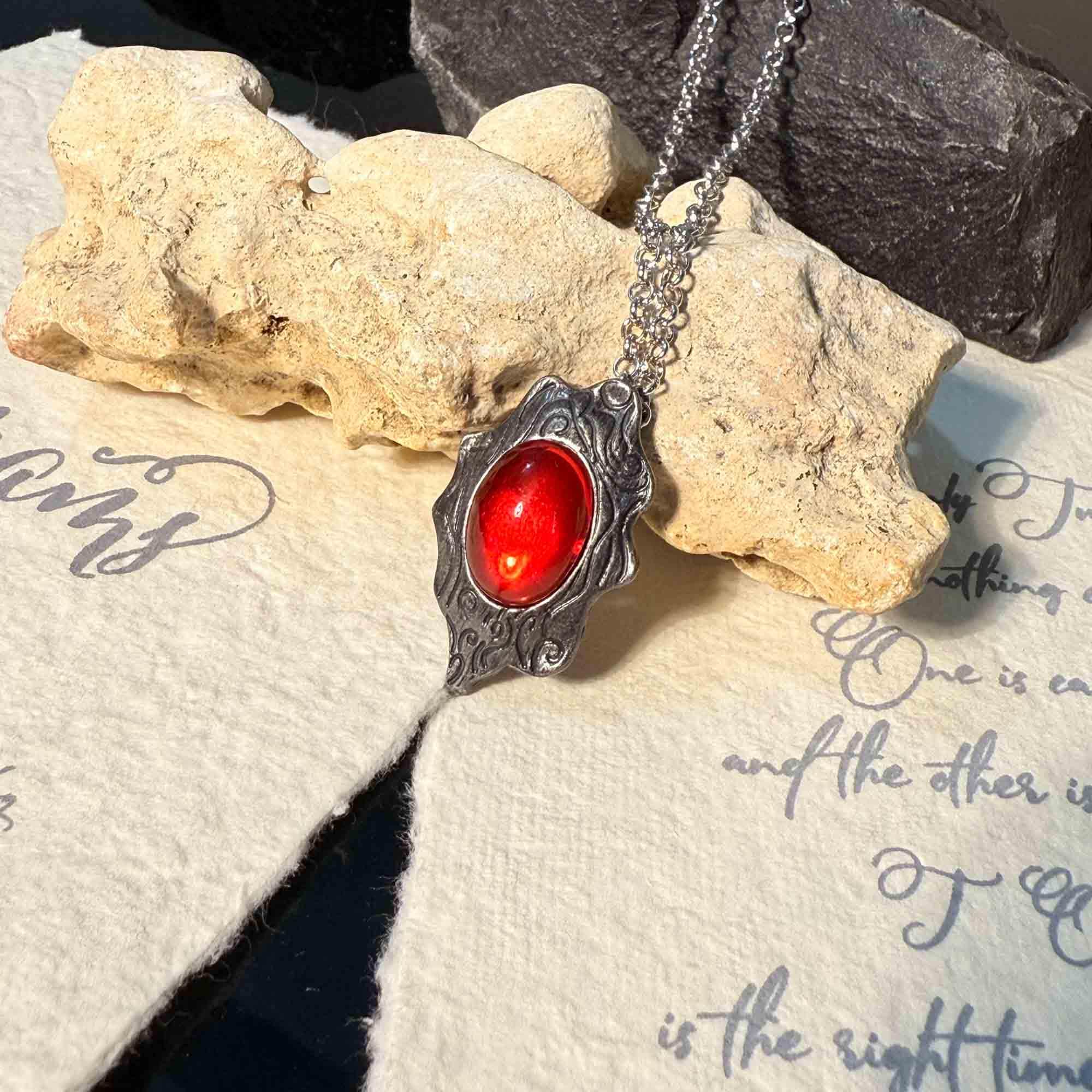 Dmc 5 nero necklace - Etsy 日本