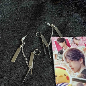 Rafayel Love and Deep Space Rafayel earrings, Love and Deep Space style earrings,Rafayel earrings, the same style as the anime.