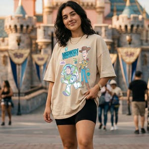 vintage Toy Story Buzz et Woody Bestie t-shirt, chemise Howdy Space Ranger Infinity Beyond, t-shirt Disney Toy Story Land, t-shirt voyage Disneyland image 4