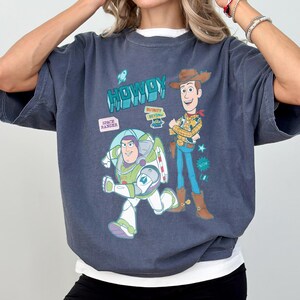 vintage Toy Story Buzz et Woody Bestie t-shirt, chemise Howdy Space Ranger Infinity Beyond, t-shirt Disney Toy Story Land, t-shirt voyage Disneyland image 20
