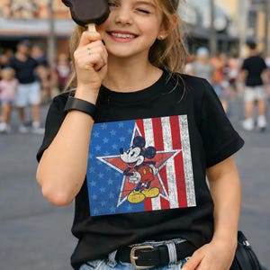 Maglietta vintage Disney Topolino 4 luglio, maglietta Mickey Americana Star USA 250° anniversario, completi coordinati per viaggio in famiglia a Disneyworld e Disneyland immagine 5