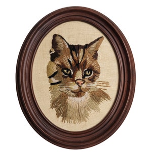 Columbia-Minerva &quot;Peake&quot; Cat Complete Framed Needlepoint Erica Wilson Vintage