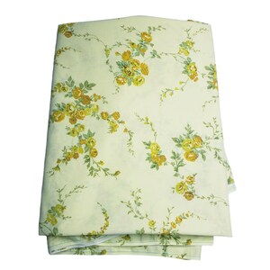 Vintage SEARS 60s Garden Floral Cottagecore Yellow Percale Sheet Cottage Chic Twin Sheet