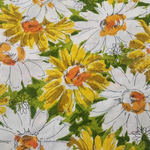 Vintage 70s Lady Pepperell Full/Queen Flat Sheet Yellow Orange Daisy Flowers 81x104