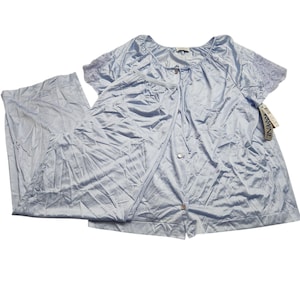 Conjunto de pijama vintage Lorraine de nailon azul sedoso con top y pantalón para mujer, talla grande