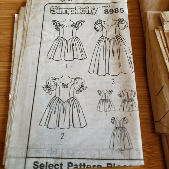 シンプリシティ ジェシカ・マクリントック ガンネサックスドレス