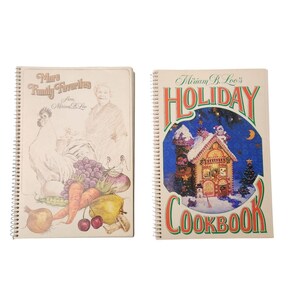 Miriam B Loos Set of 2 Vintage Spiral Cookbooks Holiday Cookbook Family Favorite