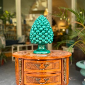 Sicilian pine cone in hand-decorated ceramic