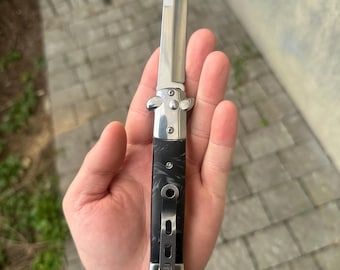 vintage style folding knife stainless steel blade black handle classic pocket knife