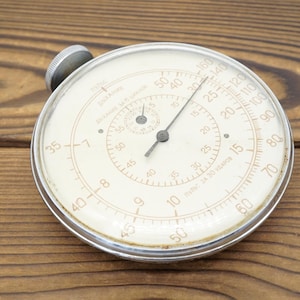 Vintage AGAT 4282 15 jewels big medical stopwatch doctor chronometer pulsometer