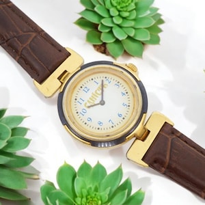 Vintage mechanical ladies dress watch Chaika 1601A 17 jewels Unity