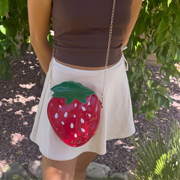 Fruit Shoulder Purse for Her Strawberry Shaped Crossbody Personalized Shoulder Bag Accessory Phone Makeup Fashion Handbag