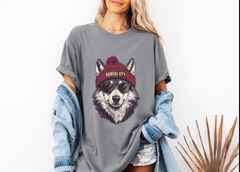 Comfort Colors Kansas City Football shirt, Trendy Kansas City Fan Tee, Vintage style Wolf Graphic T-Shirt , Kansas City t-shirt, Game Day image 4