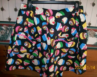 ServerTeacher VendorFood ServiceBakery Cafe StyleShopkeeper Cupcakes Half Apron with 6 pockets