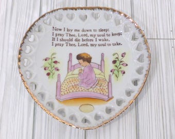 Ahora me acuesto a dormir Oración infantil para la hora de dormir Placa de cerámica vintage con forma de corazón y borde dorado