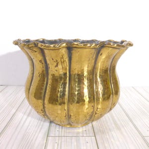 Vintage Hand Hammered Italian Brass Planter  Cache Pot Jardiniere Traditional Home Manor Villa Decor