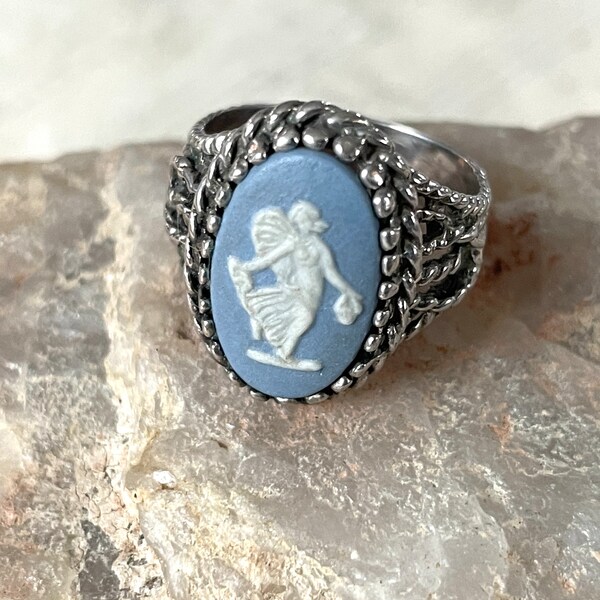 SWEETEST Cherub Cameo Ring Size 6 Wedgwood Blue 1980s Vintage Made in England